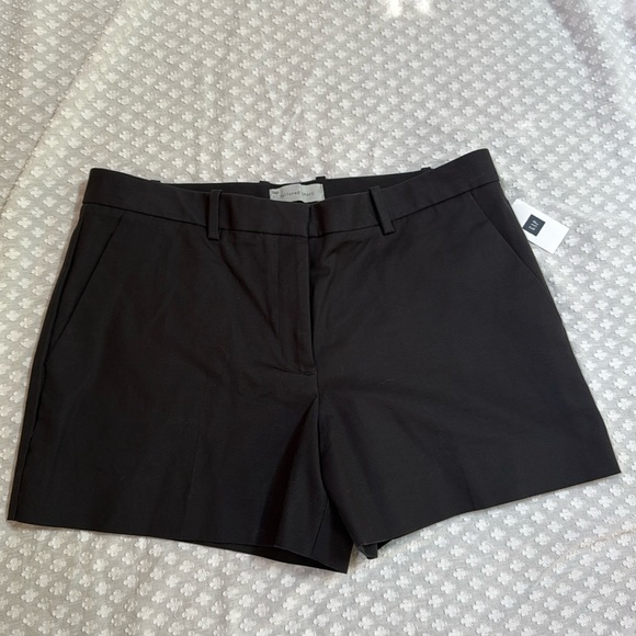 Gap Black Tailored Shorts size 10P - Picture 8 of 8
